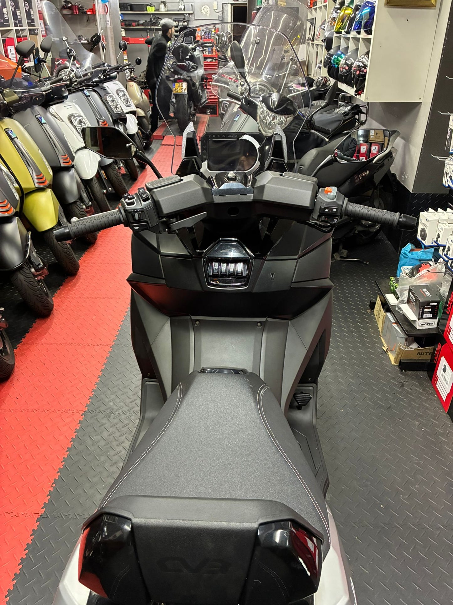 Kymco CV3